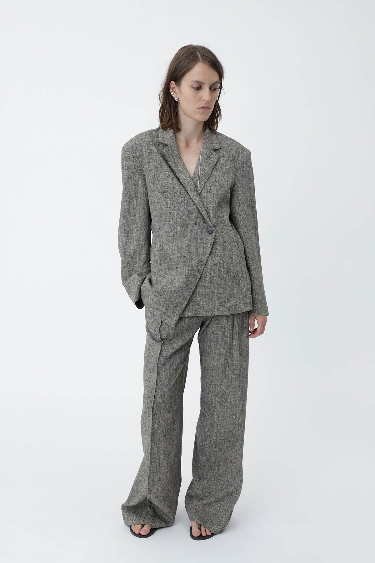 Anora Blazer