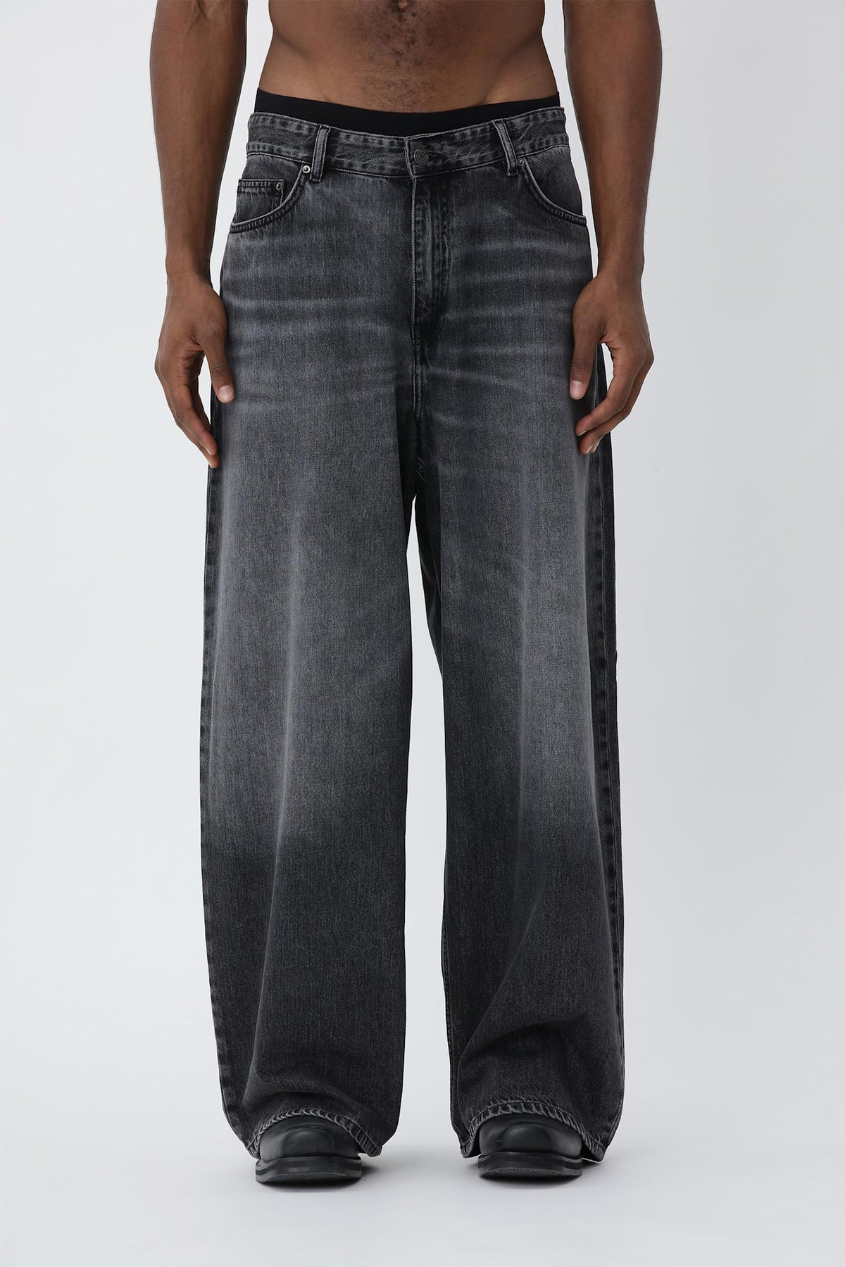 Lyon Slop Black M