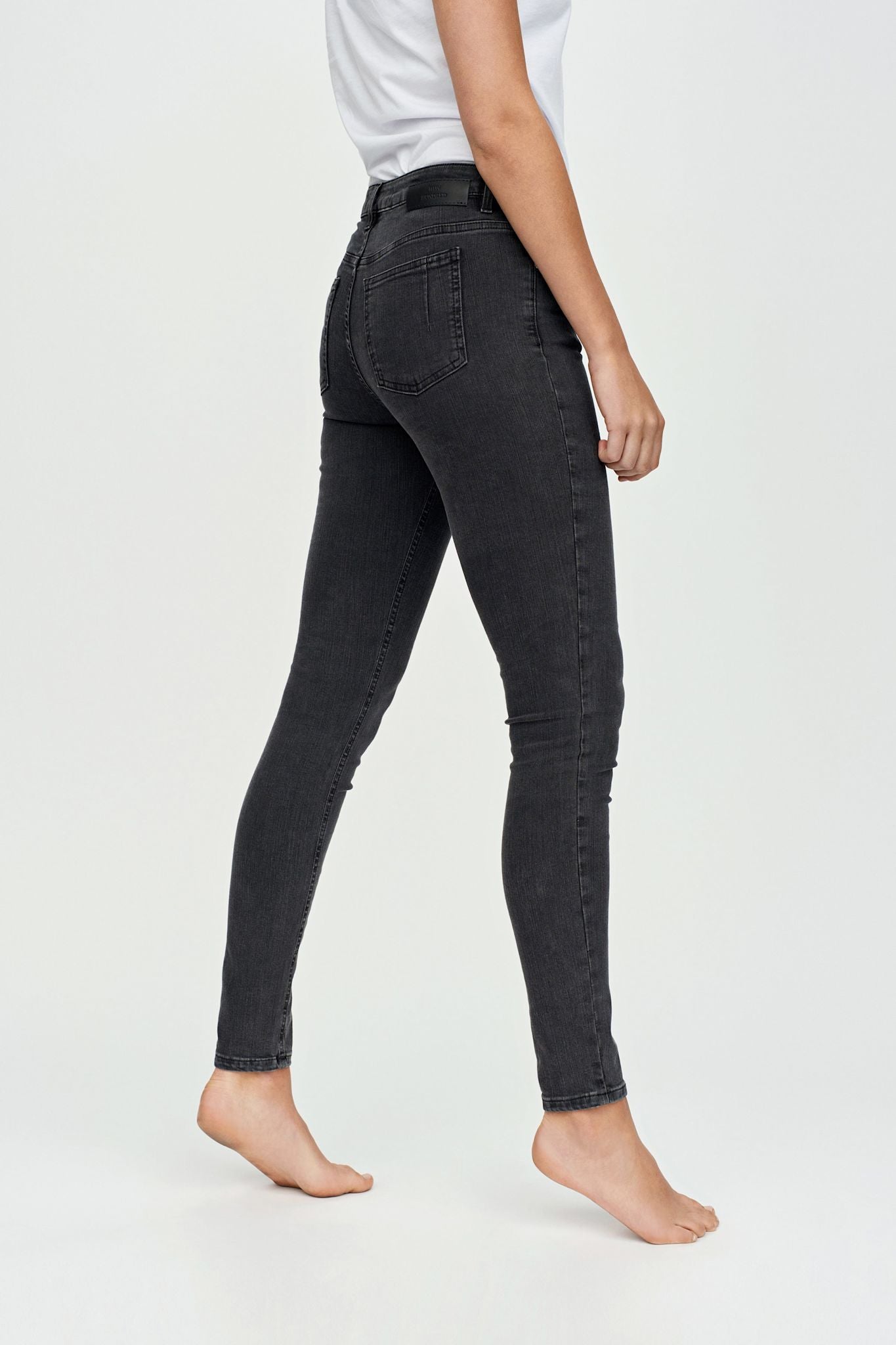 Won Hundred Women Patti B 5-Pockets Charcoal